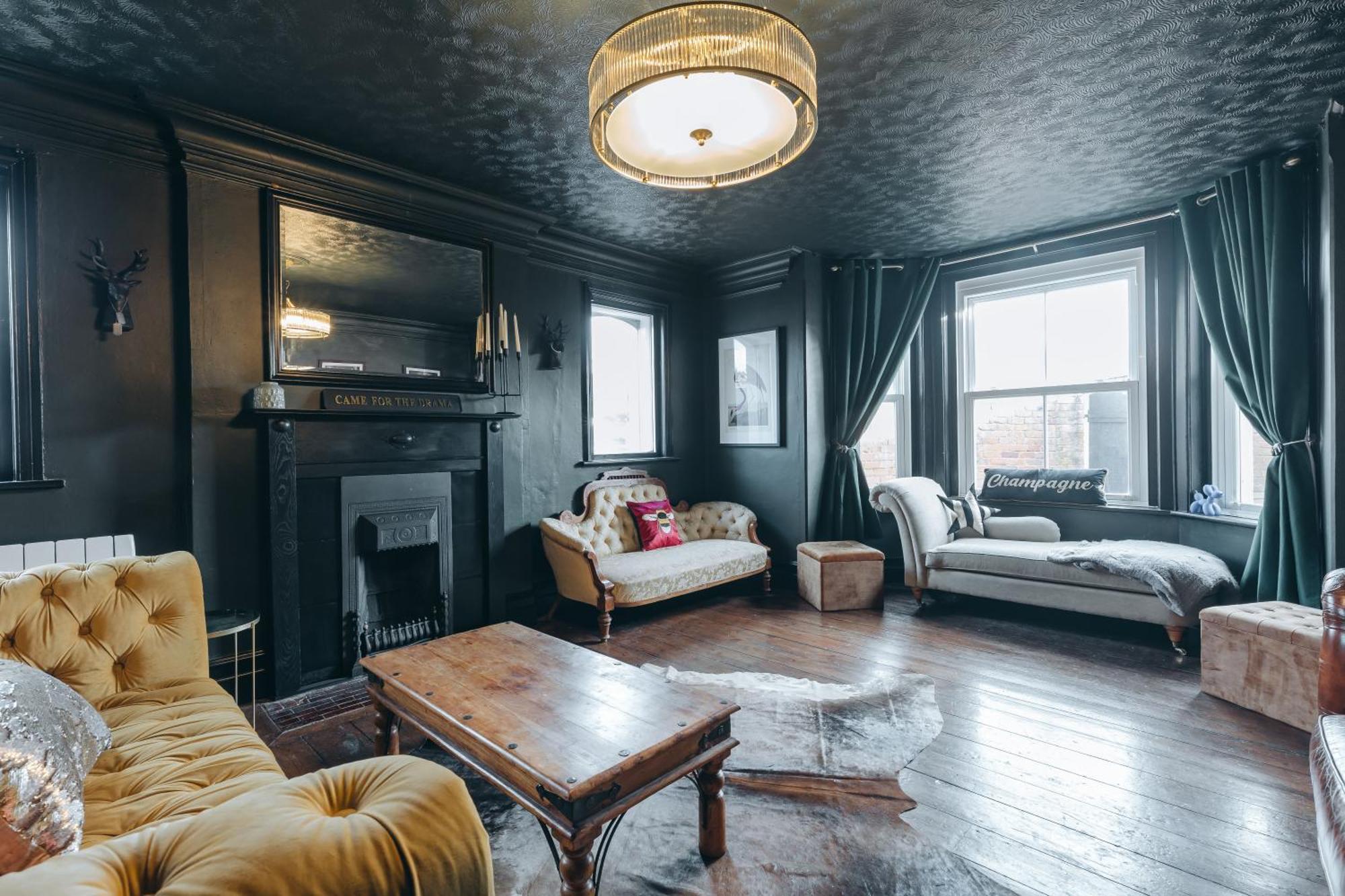 House With A Cinema And Games Room, Sleeps 17 Shrewsbury Ngoại thất bức ảnh